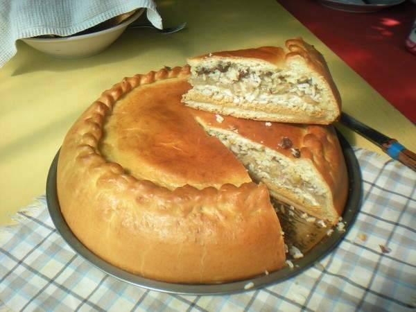 Готовим татарское национальное блюдо: пирог-губадья с кортом из дрожжевого теста с фото