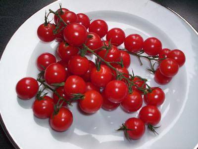 Выращивание помидоров черри в огороде и дома - фото